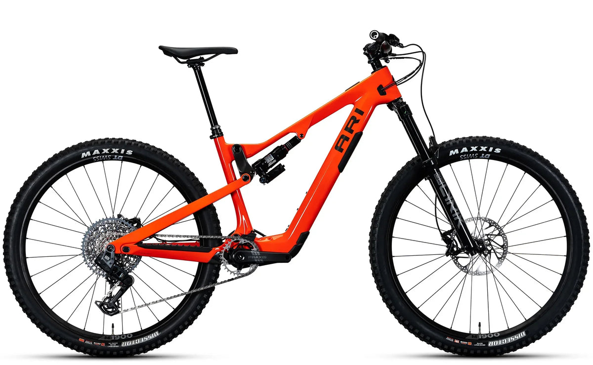 Nebo Peak Elite Outlet — Cayenne Blaze
