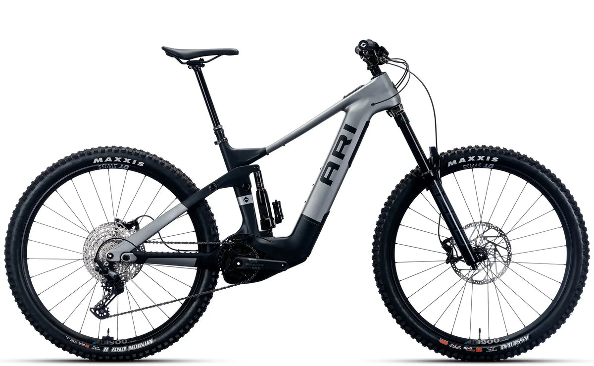 Timp Peak 2.0 Comp Outlet — Charcoal Black
