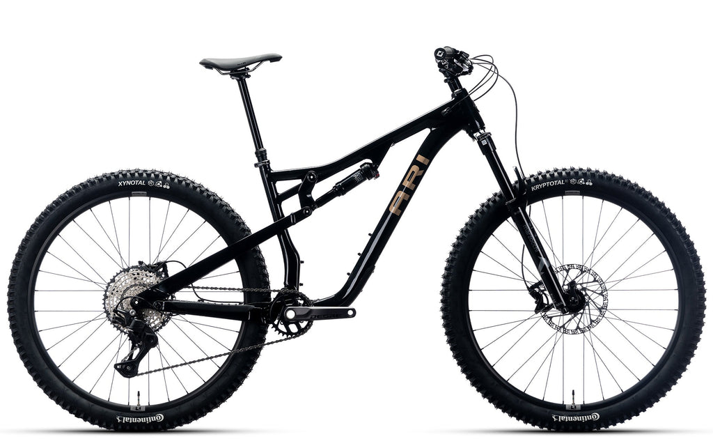 Cascade Peak Pro in Black