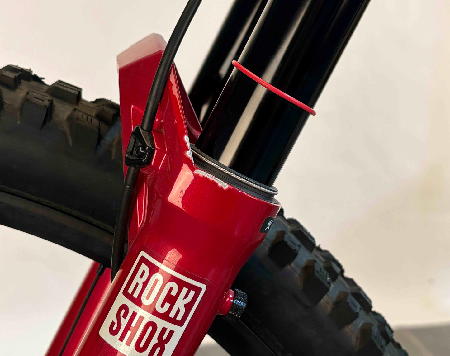 Superior Peak Elite (S1) White Brushed Alloy Outlet o919